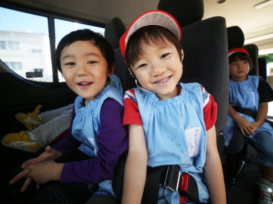 福島の子どもたちが好きな場所に行くためのバスを贈りたい